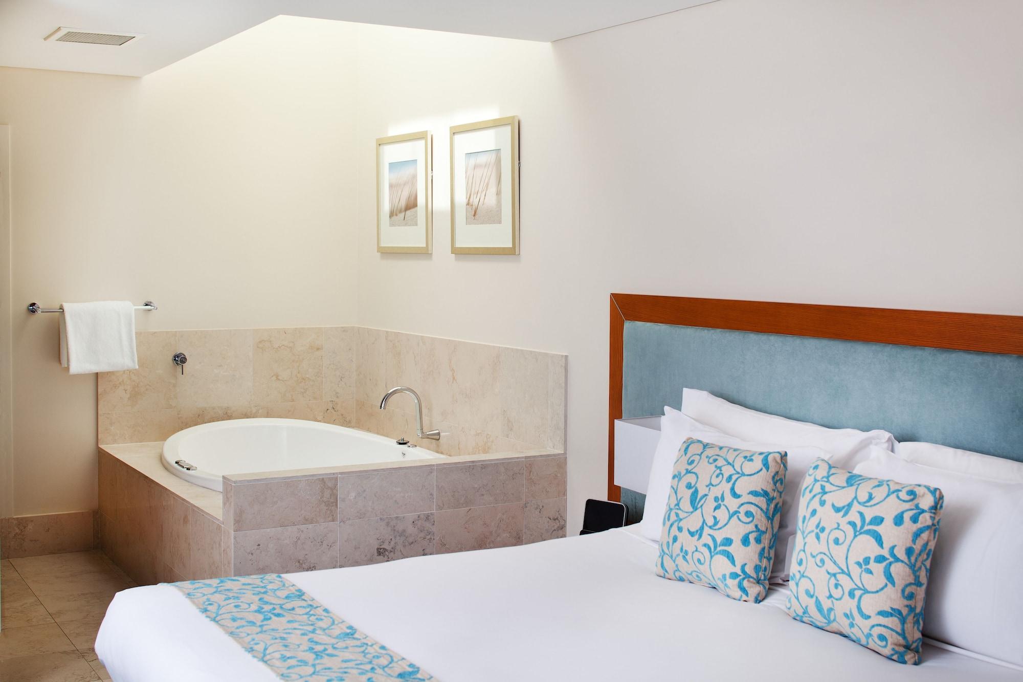 Seashells Mandurah Hotel Exterior photo