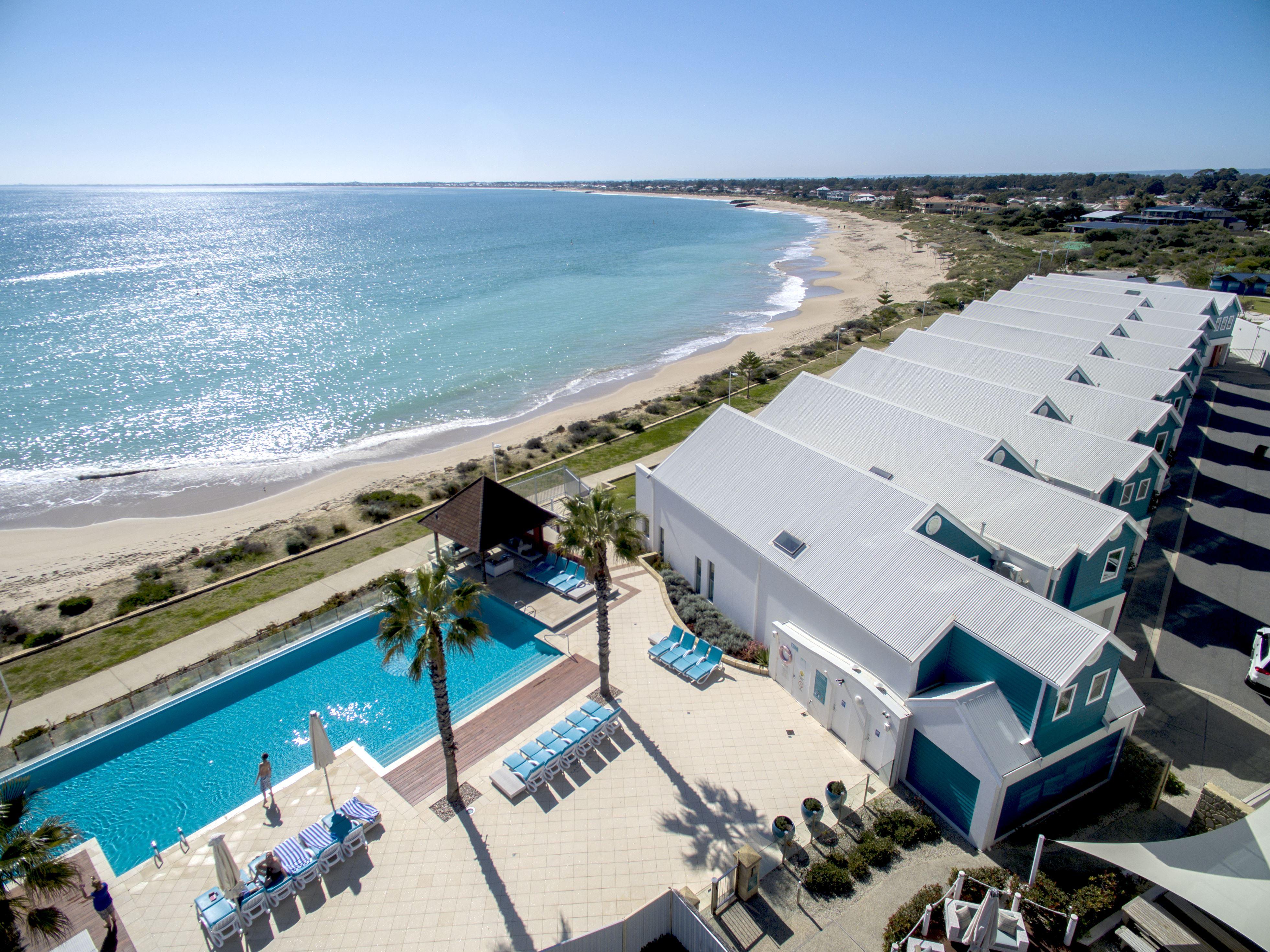 Seashells Mandurah Hotel Exterior photo