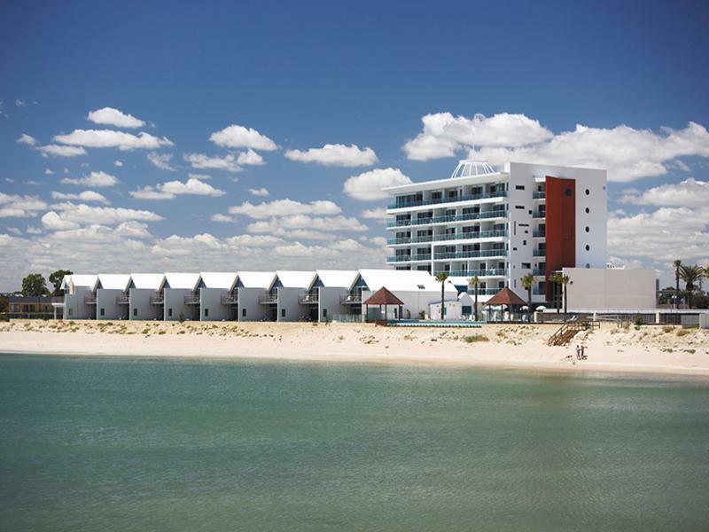 Seashells Mandurah Hotel Exterior photo