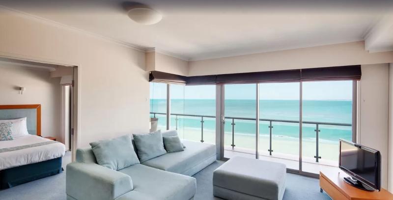 Seashells Mandurah Hotel Exterior photo